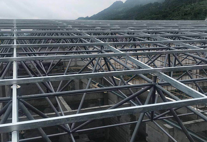 古交仁怀冠英学校艺体楼网架